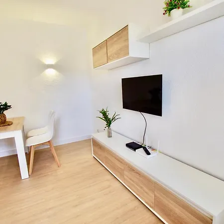 Apartment V&v Lloret: Garden With Pool, 150m From Canyelles Lloret de Mar