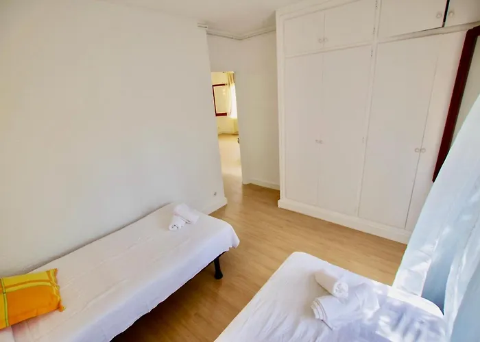 V&v Lloret- Europa Appartamento