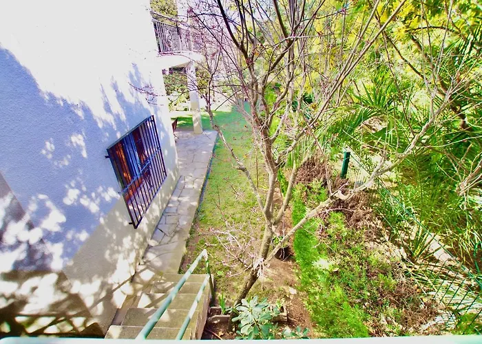 V&v Lloret: Garden With Pool, 150m From Canyelles *